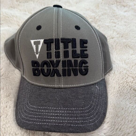 Gray Cap Title Boxing - Picture 1 of 1